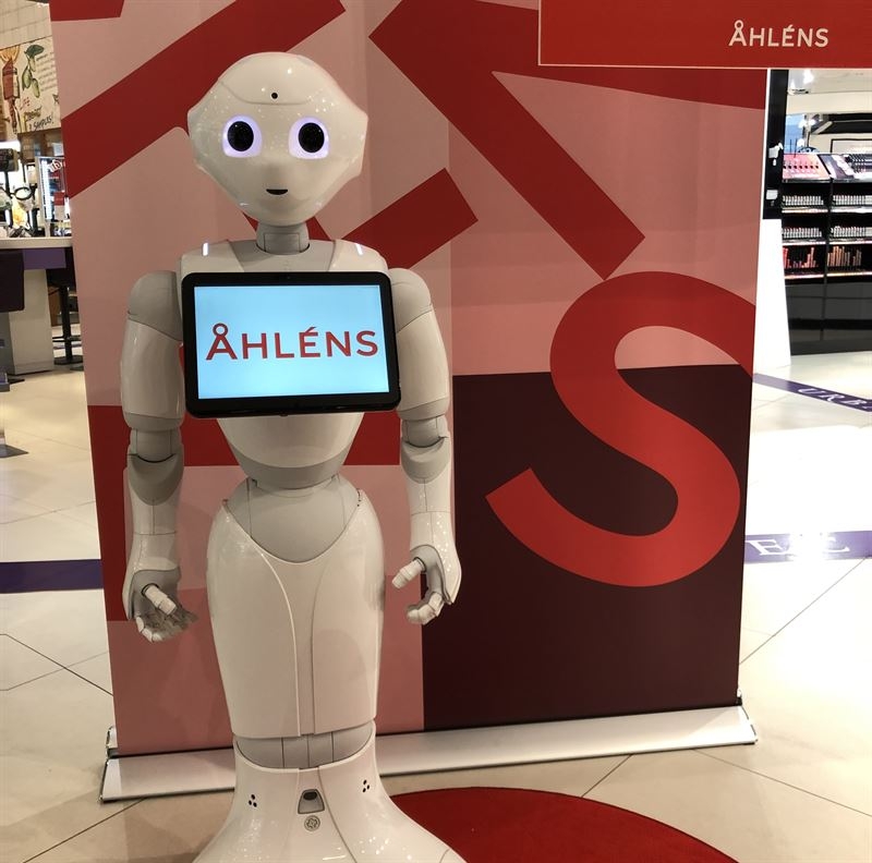 Roboten Pepper ska guida kunder på Åhléns