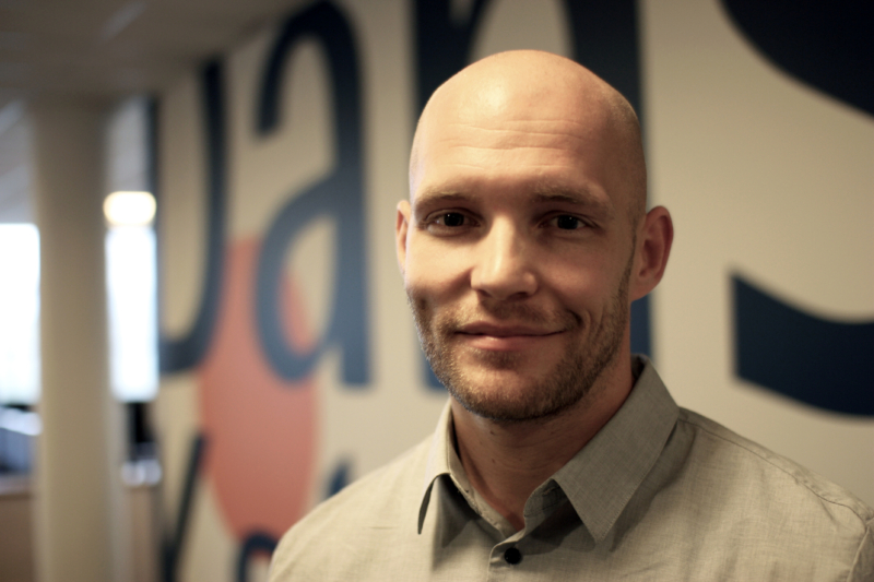 ”Vi vill inte trycka på några kanaler på våra kunder”