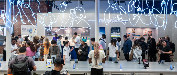 Samsungs nya vikbara smartphones lanserade – rekordstort intresse i Europa